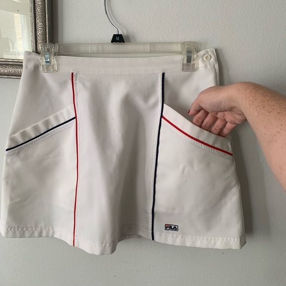 Vintage White Fila Skirt (with pockets!) 🎾 - Picture 4 of 4